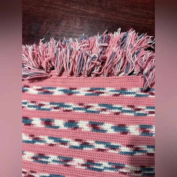 Vintage Granny Rectangle Afghan Throw Blanket 78.5X44 Pink Blue White Tassles - Picture 3 of 4